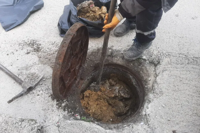 Çankaya Dikey Pis Su Hattı Açma